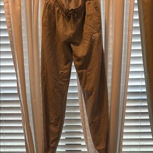 Nike Men's Heather Gray Joggers